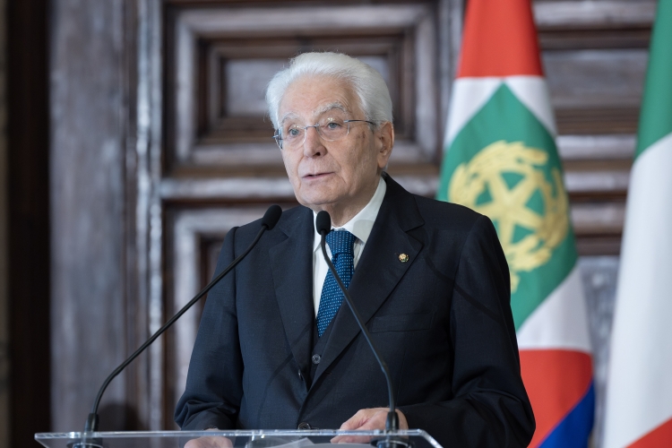 Il Presidente della Repubblica Sergio Mattarella  rivolge il suo indirizzo di saluto in occasione della cerimonia di consegna delle insegne di Cavaliere dell’Ordine “Al Merito del Lavoro” ai Cavalieri del Lavoro nominati il 2 giugno 2026

