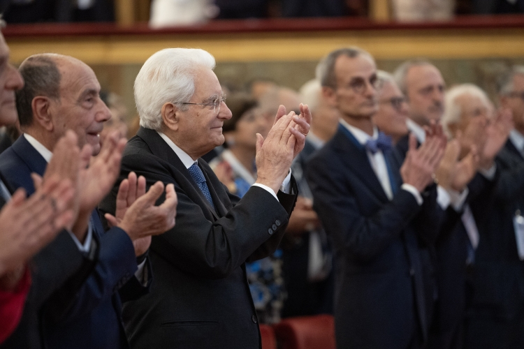Il Presidente della Repubblica Sergio Mattarella alla giornata inaugurale dell’VIII Congresso nazionale degli avvocati amministrativisti dal titolo “L’avvocato amministrativista tra valori costituzionali, regole processuali e norme sovranazionali: strumenti e forme di mediazione tra autorità e libertà”
