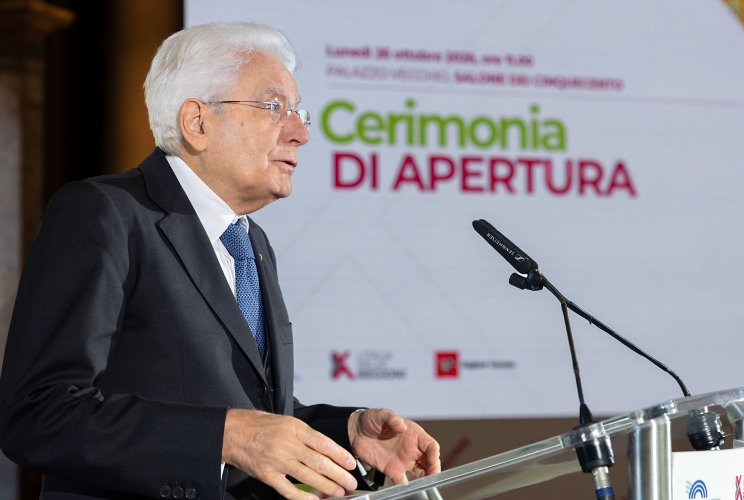 Il Presidente Mattarella rivolge il suo indirizzo di saluto in occasione della cerimonia di apertura del 5° Festival delle Regioni e delle Province Autonome