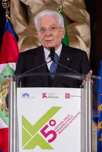 Il Presidente Mattarella rivolge il suo indirizzo di saluto in occasione della cerimonia di apertura del 5° Festival delle Regioni e delle Province Autonome