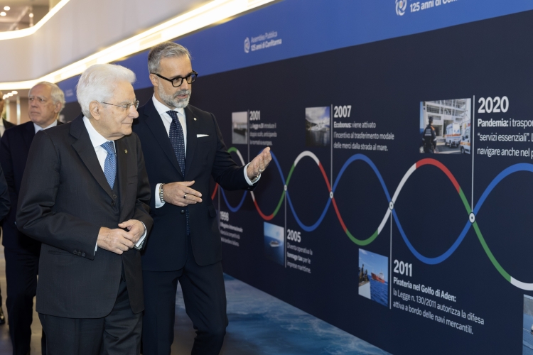 Il Presidente della Repubblica Sergio Mattarella con Mario Zanetti, Presidente della Confederazione Italiana Armatori in occasione dell'intervento all’Assemblea Pubblica della Confederazione Italiana Armatori in occasione del 125° anniversario di costituzione 
