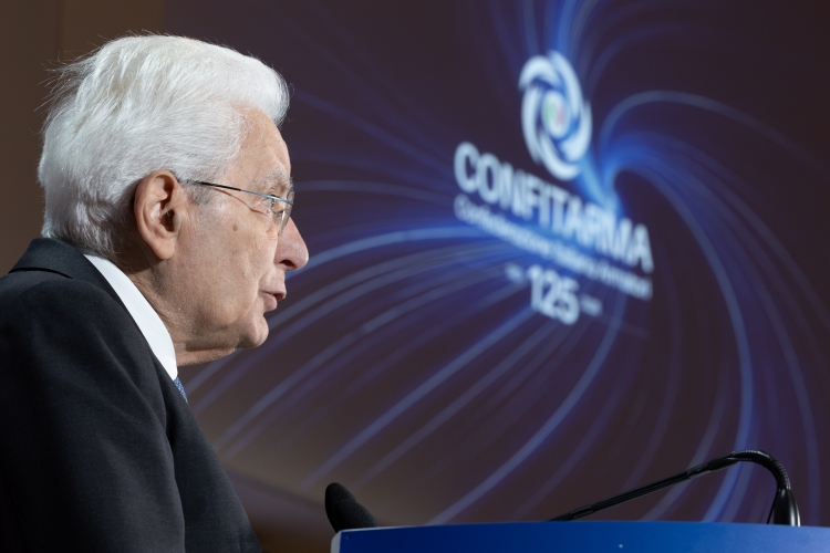 Il Presidente della Repubblica Sergio Mattarella rivolge il suo indirizzo di saluto in occasione dell'intervento all’Assemblea Pubblica della Confederazione Italiana Armatori in occasione del 125° anniversario di costituzione
