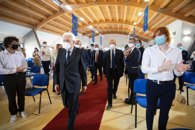Il Presidente Sergio Mattarella al centro polifunzionale “Umberto Elia Terracini” ,in occasione del 40° seminario per la formazione federalista europea,nell’80° anniversario del Manifesto di Ventotene
