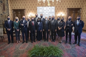 Il Presidente della Repubblica Sergio Mattarella con Luigi Abete, Presidente della Luiss Business School, e una delegazione di esponenti del progetto formativo "Global Family Business Management"