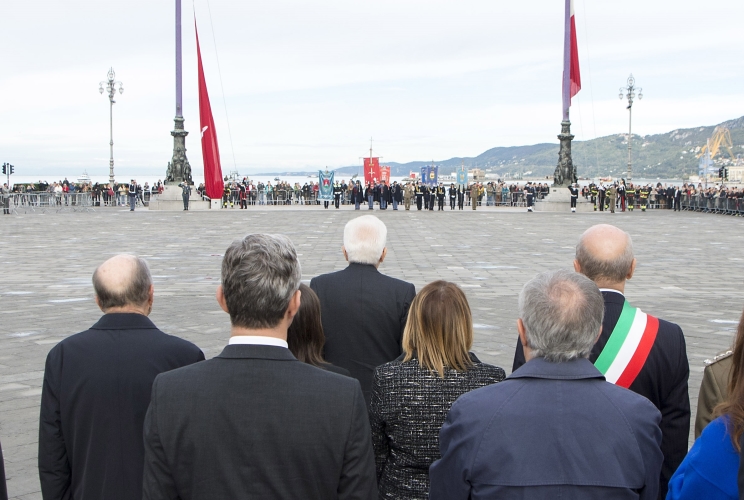 Il Presidente della Repubblica Sergio Mattarella alla cerimonia dell’alzabandiera 