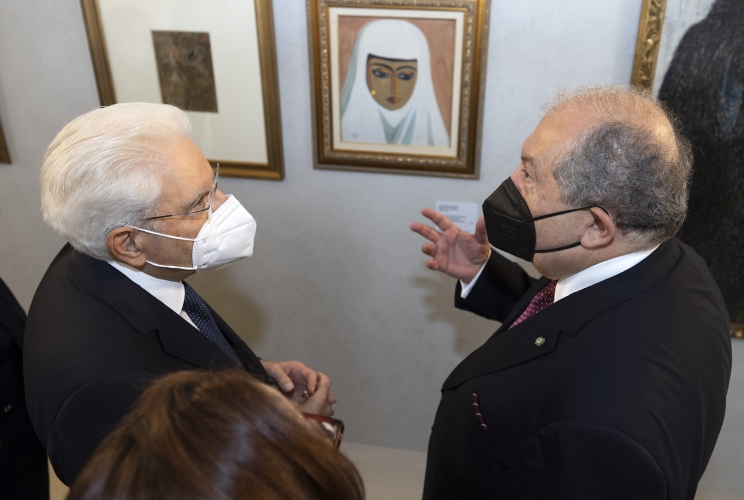 Il Presidente Sergio Mattarella e il Presidente della Repubblica d'Armenia Armen Sarkissian, visitano la mostra “I capolavori armeni in Italia”, allestita al Palazzo del Quirinale