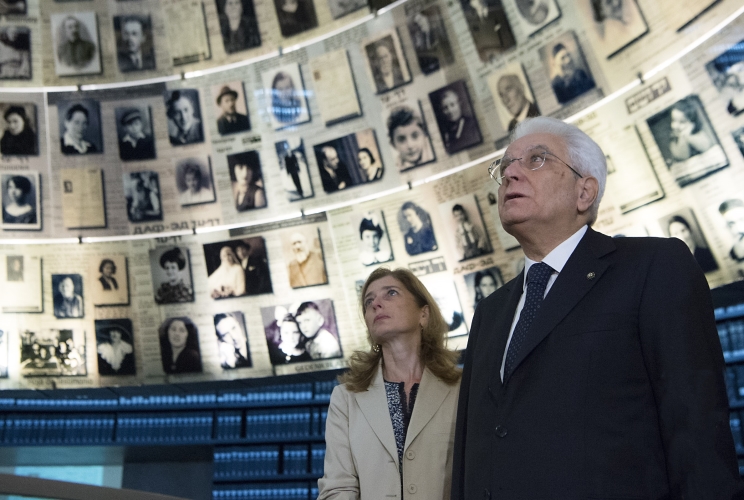 Il Presidente Sergio Mattarella nel corso della visita al Memoriale dell’Olocausto, Yad Vashem