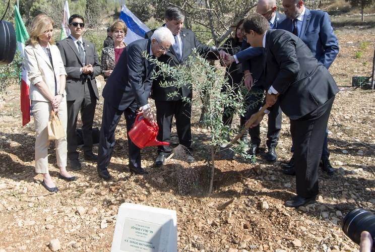 Il Presidente Sergio Mattarella alla Foresta delle Nazioni