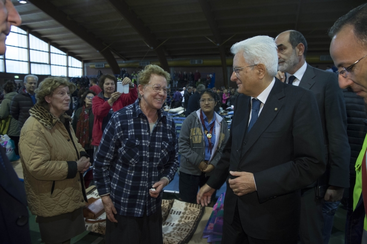 Il Presidente Sergio Mattarella incontra a Camerino la popolazione colpita dal sisma