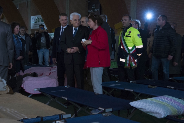 Il Presidente Sergio Mattarella incontra a Camerino la popolazione colpita dal sisma