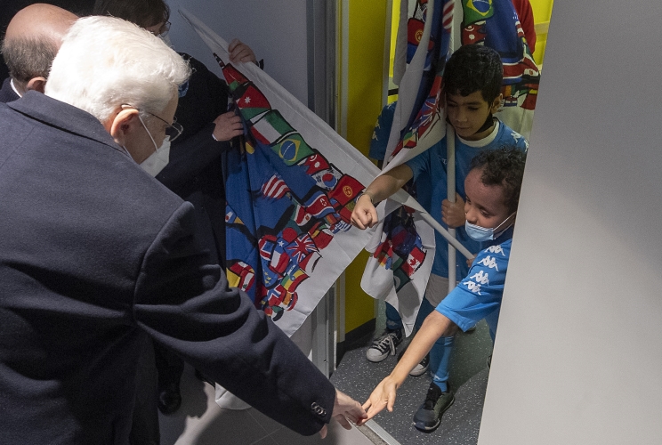 Il Presidente della Repubblica Sergio Mattarella nel corso della visita al Sermig