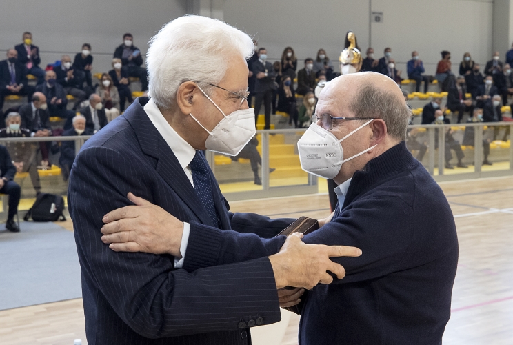 Il Presidente della Repubblica Sergio Mattarella nel corso della visita al Sermig