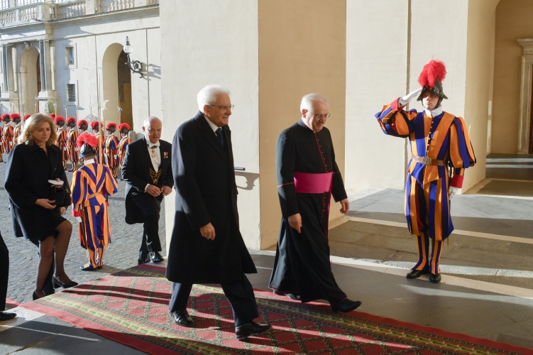 Il Presidente della Repubblica Sergio Mattarella incontra Papa Francesco