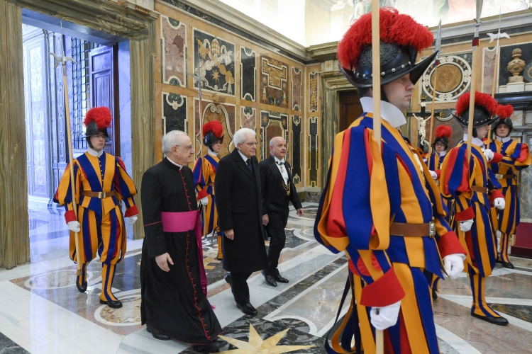 Il Presidente della Repubblica Sergio Mattarella incontra Papa Francesco