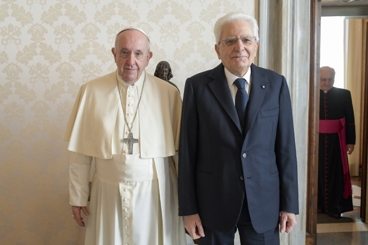 Il Presidente della Repubblica Sergio Mattarella incontra Papa Francesco