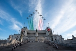 Il Presidente Mattarella depone una corona d’alloro all’Altare della Patria