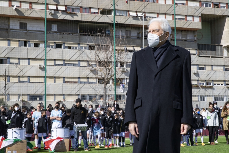 Il Presidente della Repubblica Sergio Mattarella in occasione dell’inaugurazione del "Campo dei Miracoli", nuovo campo di calcio a 11 all’interno del Centro Sportivo Valentina Venanzi
