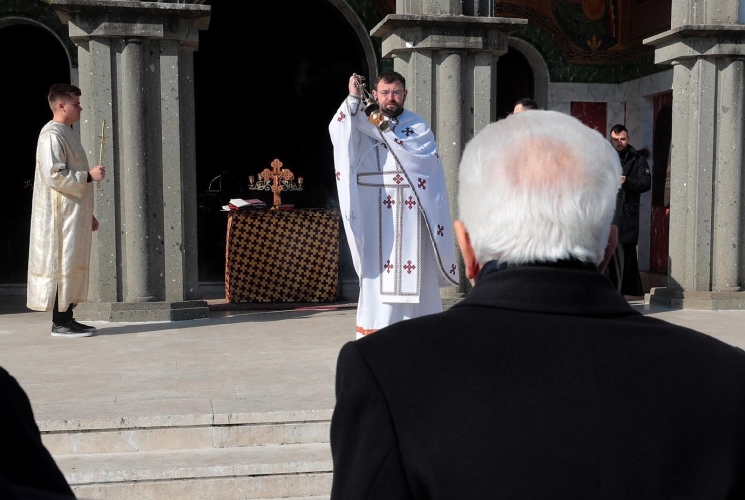 Il Presidente Mattarella alla messa presso la Basilica di Santa Sofia a Roma