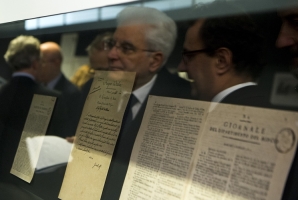 Il Presidente Sergio Mattarella nel corso della visita alla Gazzetta di Mantova