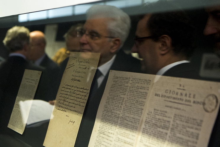 Il Presidente Sergio Mattarella nel corso della visita alla Gazzetta di Mantova