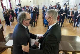 Il Presidente della Repubblica Sergio Mattarella in occasione della cerimonia di firma d'intesa per il trasferimento del Narodni Dom dall'Università degli Studi di Trieste alla Fondazione Narodni Dom 