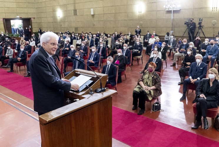 Il Presidente Sergio Mattarella  rivolge il suo indirizzo di saluto in occasione della cerimonia di inaugurazione dell’anno accademico 2021/2022 dell’Università degli Studi di Trieste