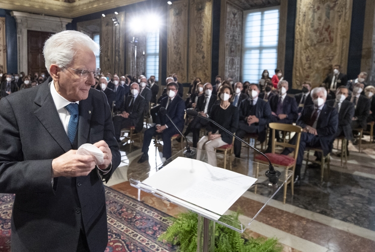Il Presidente Sergio Mattarella rivolge il suo indirizzo di saluto in occasione dell'incontro con i Magistrati ordinari in tirocinio nominati con D.M. 2 marzo 2021