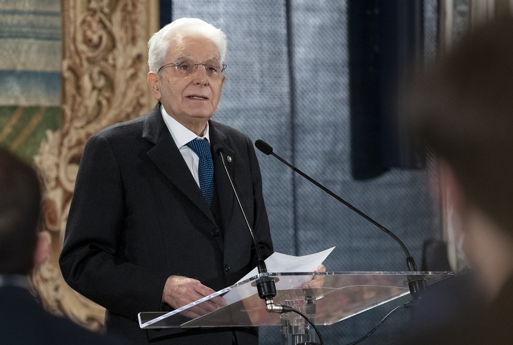Il Presidente Sergio Mattarella rivolge il suo indirizzo di saluto in occasione dell'incontro con i Magistrati ordinari in tirocinio nominati con D.M. 2 marzo 2021