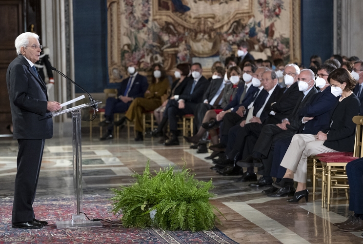 Il Presidente Sergio Mattarella rivolge il suo indirizzo di saluto in occasione dell'incontro con i Magistrati ordinari in tirocinio nominati con D.M. 2 marzo 2021