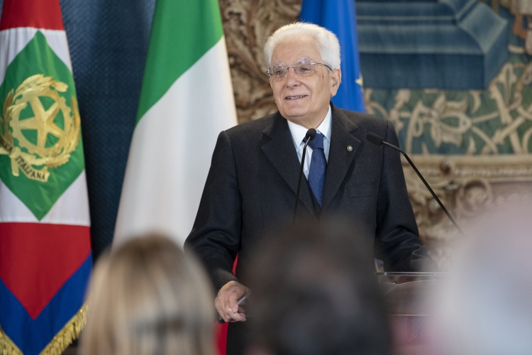 Il Presidente della Repubblica Sergio Mattarella in occasione della cerimonia di restituzione della Bandiera da parte degli atleti italiani di ritorno dai Giochi Olimpici e Paralimpici invernali di Pechino 2022
