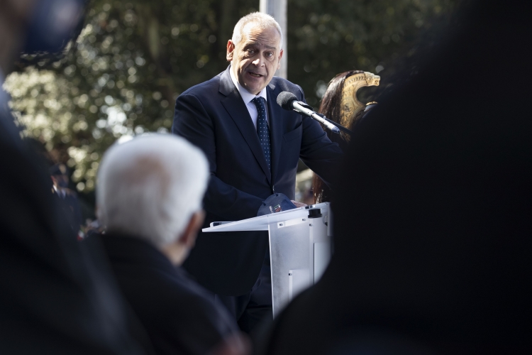 Il Presidente della Repubblica Sergio Mattarella in occasione della cerimonia celebrativa del 170° anniversario della fondazione della Polizia di Stato
