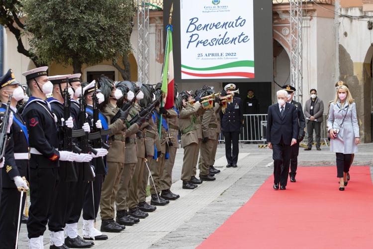 Il Presidente della Repubblica Sergio Mattarella ad Acerra in occasione del 77° anniversario della Liberazione    
