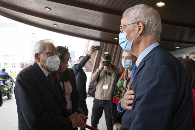 Il Presidente della Repubblica Sergio Mattarella a Strasburgo a Palais de l’Europe, accolto dal Presidente dell’Assemblea Parlamentare del Consiglio d’Europa,Tiny Kox, in occasione del suo intervento all'Assemblea Parlamentare del Consiglio d'Europa
