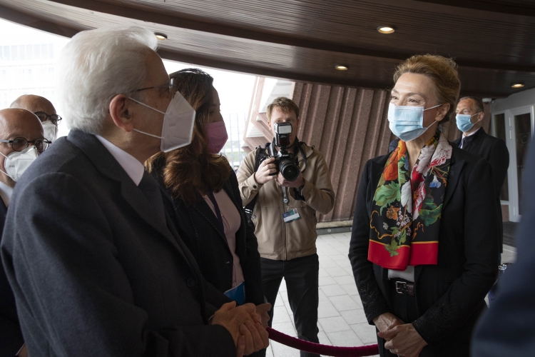 Il Presidente della Repubblica Sergio Mattarella a Strasburgo a Palais de l’Europe, accolto dal Segretario Generale del Consiglio d’Europa, Sig.ra Marija Pejčinović Burić, in occasione del suo intervento all'Assemblea Parlamentare del Consiglio d'Europa
