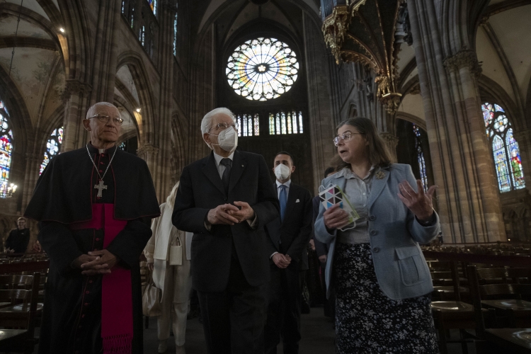 Il Presidente della Repubblica Sergio Mattarella visita la Cattedrale di Strasburgo