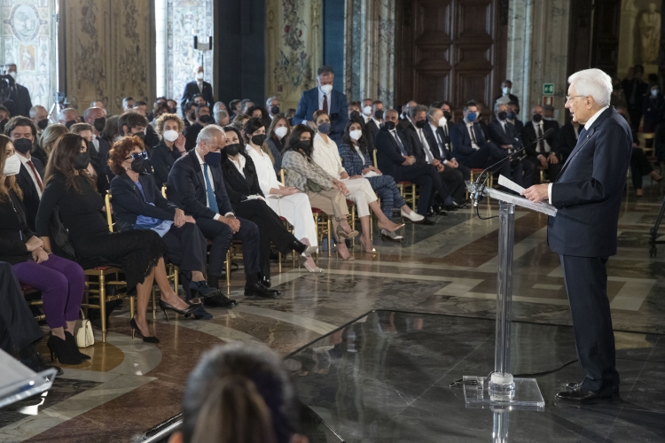 Il Presidente Sergio Mattarella durante la cerimonia di presentazione dei candidati ai Premi “David di Donatello” per l’anno 2022 
