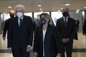 Il Presidente della Repubblica Sergio Mattarella, al Centro Congressi “La nuvola”, con Maria Bianca Farina, Presidente di Poste Italiane in occasione dell'evento celebrativo del 160° anniversario della fondazione di Poste Italiane
