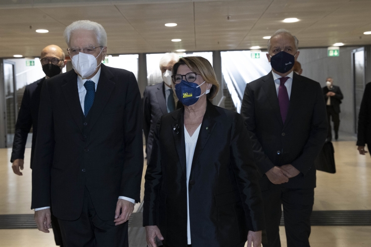 Il Presidente della Repubblica Sergio Mattarella, al Centro Congressi “La nuvola”, con Maria Bianca Farina, Presidente di Poste Italiane in occasione dell'evento celebrativo del 160° anniversario della fondazione di Poste Italiane
