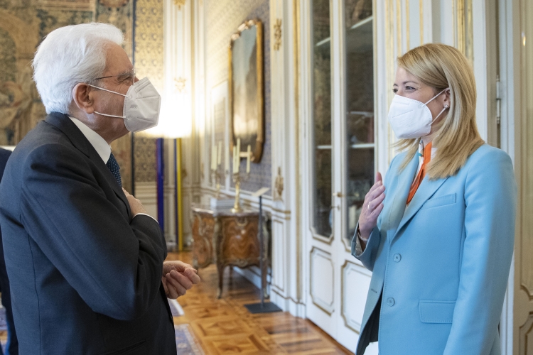 Il Presidente della Repubblica Sergio Mattarella incontra Roberta Metsola, Presidente del Parlamento europeo
