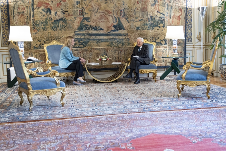 Il Presidente della Repubblica Sergio Mattarella con Roberta Metsola, Presidente del Parlamento europeo
