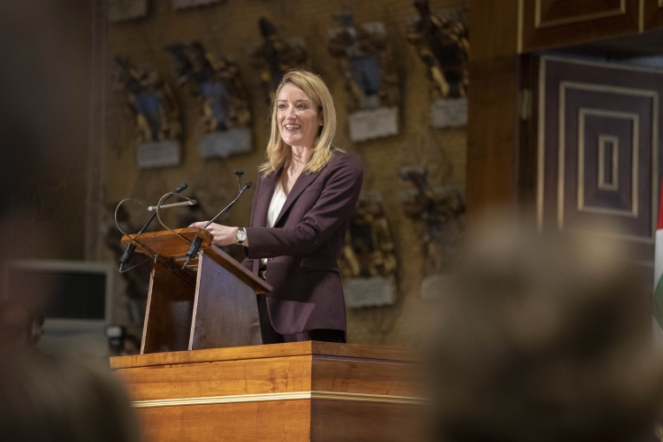 La Presidente del Parlamento europeo, Roberta Metsola, alla cerimonia di inaugurazione dell’anno accademico 2021/2022 in occasione dell’800° anniversario di fondazione dell’Università degli Studi di Padova 
