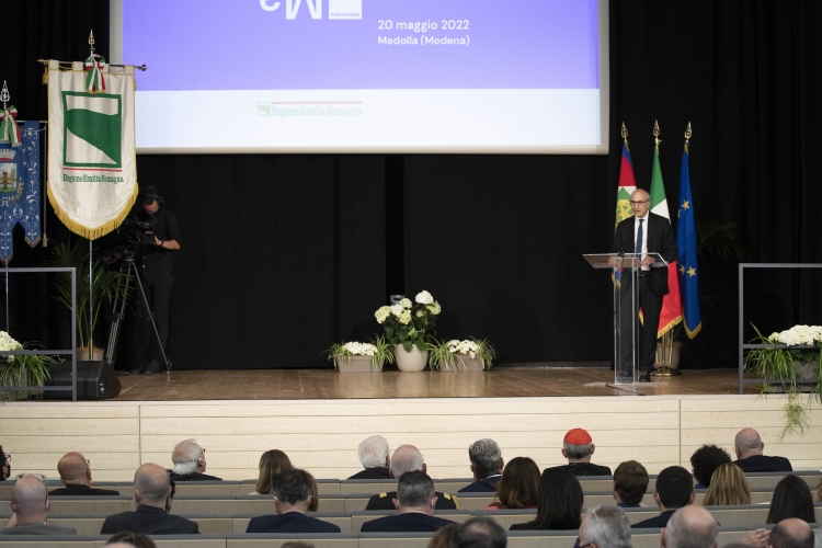 Fabrizio Curcio durante la cerimonia in occasione della ricorrenza del 10° anniversario del sisma in Emilia del maggio 2012
