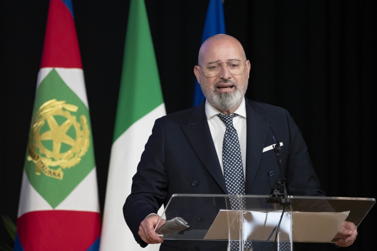 Stefano Bonaccini durante la cerimonia in occasione della ricorrenza del 10° anniversario del sisma in Emilia del maggio 2012
