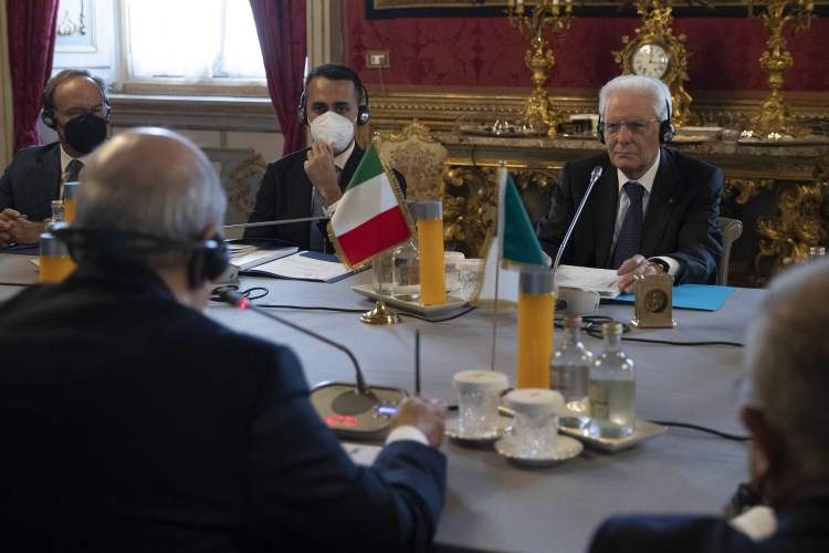 Il Presidente della Repubblica Sergio Mattarella con Signor Abdelmadjid Tebboune, Presidente della Repubblica Algerina Democratica e Popolare,in occasione dei colloqui  
