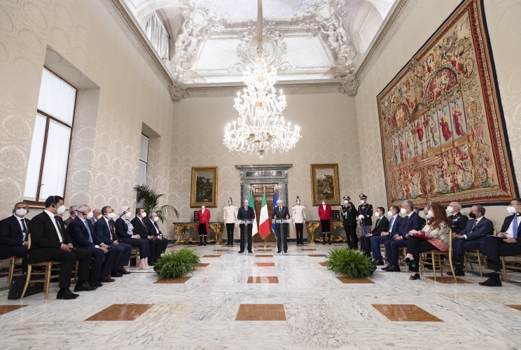 Il Presidente Sergio Mattarella e il Presidente della Repubblica Algerina Democratica e Popolare Abdelmadjid Tebboune nel corso delle dichiarazioni alla stampa