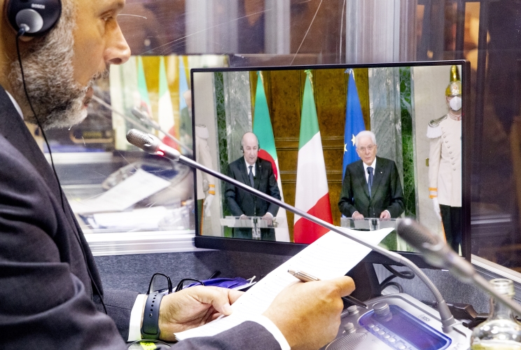 Il Presidente Sergio Mattarella e il Presidente della Repubblica Algerina Democratica e Popolare Abdelmadjid Tebboune nel corso delle dichiarazioni alla stampa