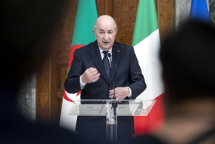 Il Presidente della Repubblica Algerina Democratica e Popolare Abdelmadjid Tebboune nel corso delle dichiarazioni alla stampa