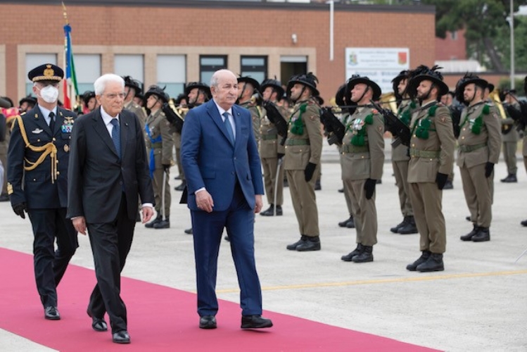 
Il Presidente della Repubblica Sergio Mattarella con S.E. il Signor Abdelmadjid Tebboune, Presidente della Repubblica Algerina Democratica e Popolare, congedo
