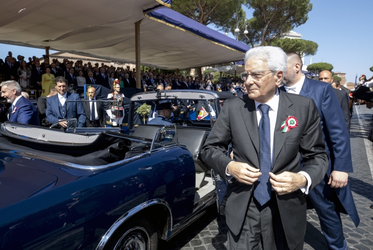 Il Presidente Sergio Mattarella alla Parata Militare ai Fori Imperiali, in occasione della Festa della Repubblica