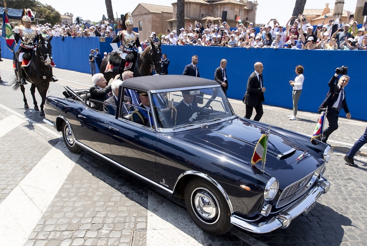 Il Presidente Sergio Mattarella alla Parata Militare ai Fori Imperiali, in occasione della Festa della Repubblica